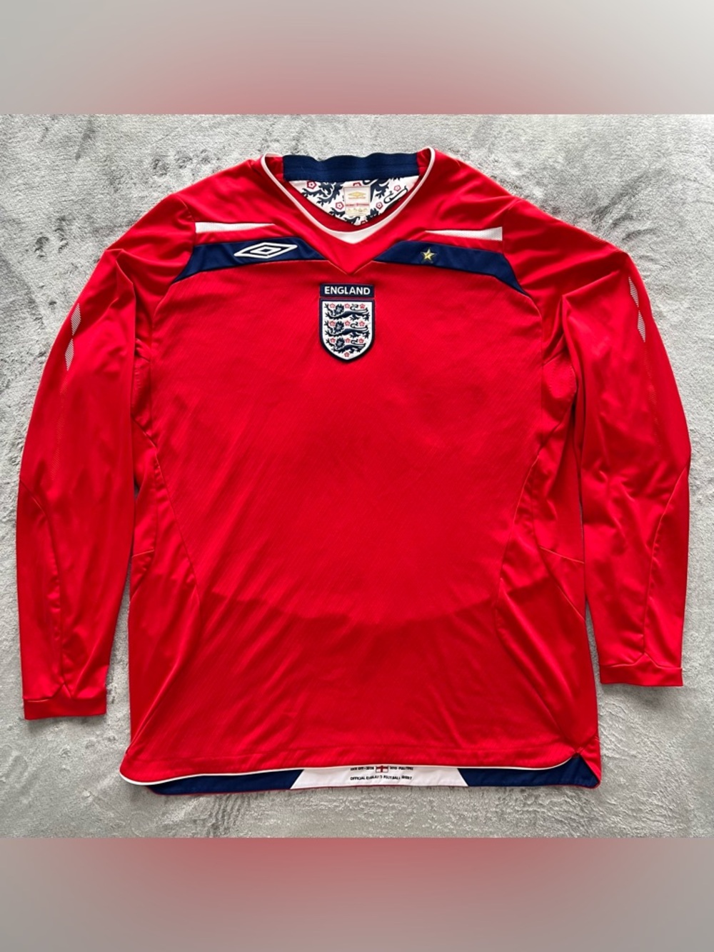 England 2008-2010 Away Football Jersey Long Sleeve Umbro Men’s XL Red